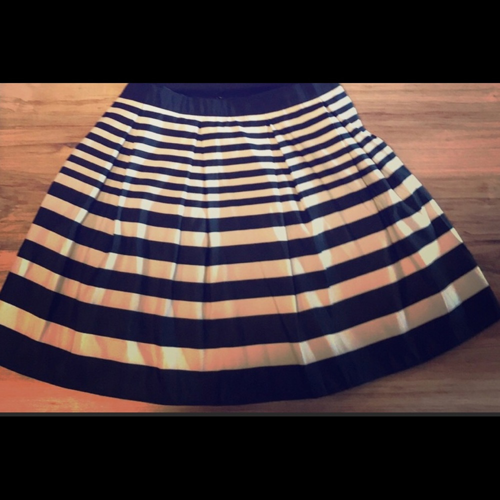 Great F21 striped skirt. XL